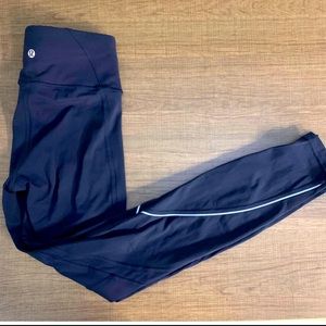 Navy blue Lululemon High-Rise Leggings.
Used once, in pristine condition. Size 2